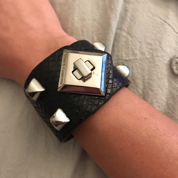 Vince Camuto Snake print leather cuff - Picture 4 of 7